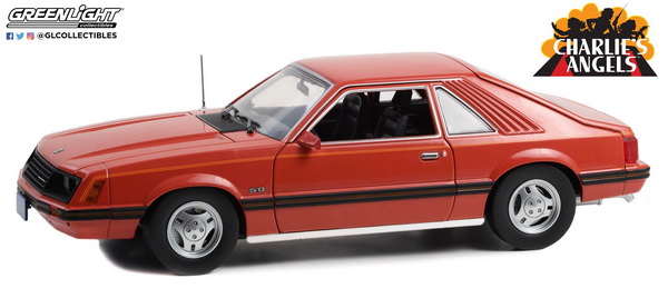 FORD Mustang Ghia 1979 (из телесериала "Ангелы Чарли") GL13601 Модель 1:18